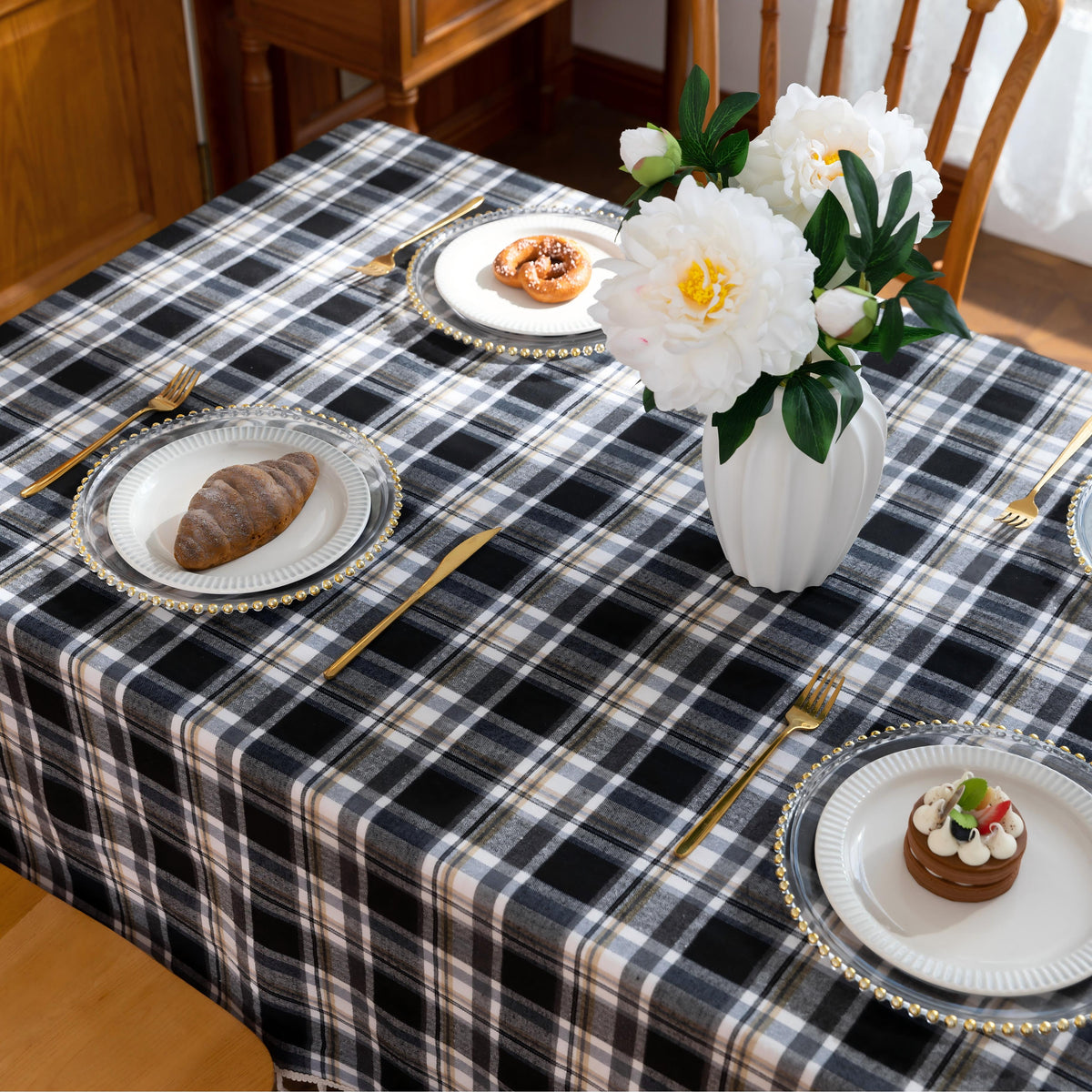 Black Plaid Rectangle Tablecloth Farmhouse Tassel Design