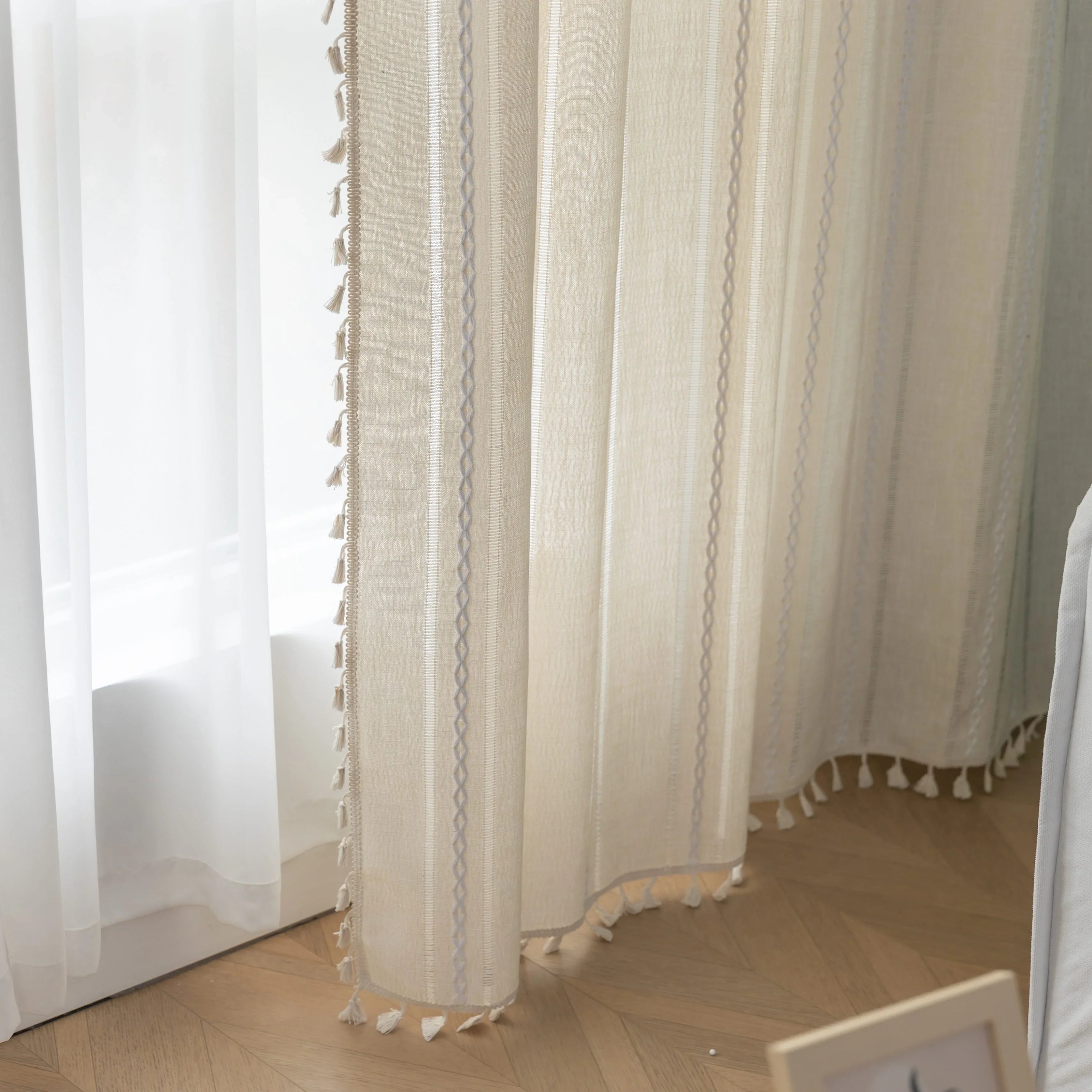 Ivory embroidery curtain embroidery detail