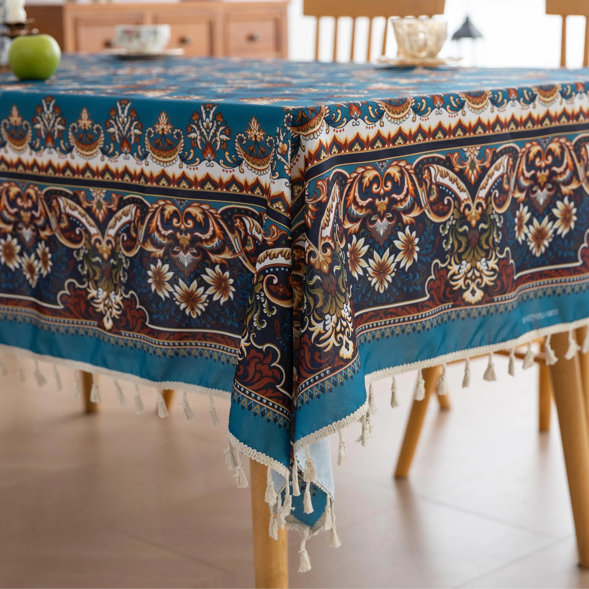 Add elegance to your dining with this floral tassel tablecloth. Perfect for everyday meals, parties, and festive décor with a stylish vintage touch.